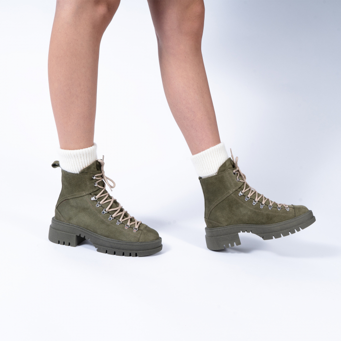 Adele Kaki [5]