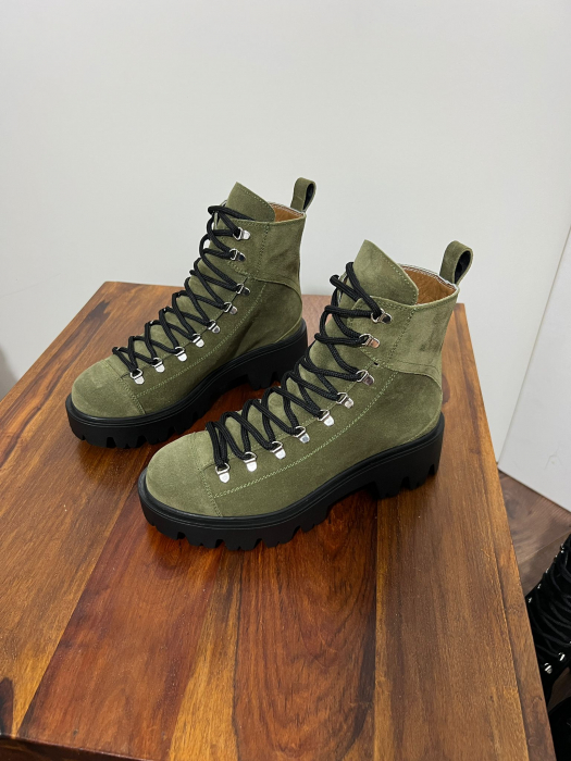 Adele Kaki Black [4]
