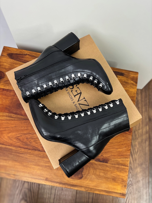 Botine cu siret si capse metalice, din piele naturala neagra toc patrat [6]