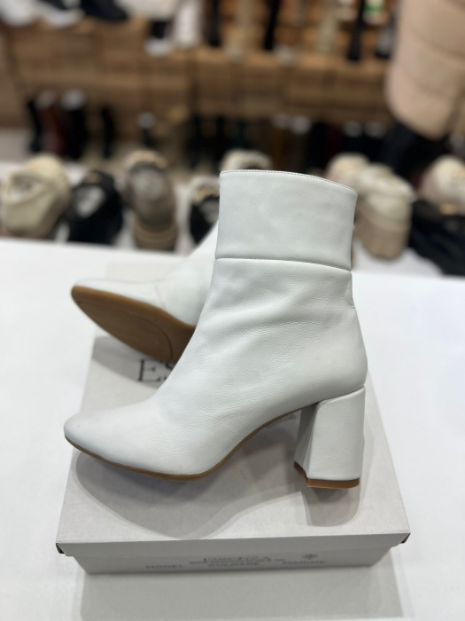 Botine din piele naturala alba   [2]