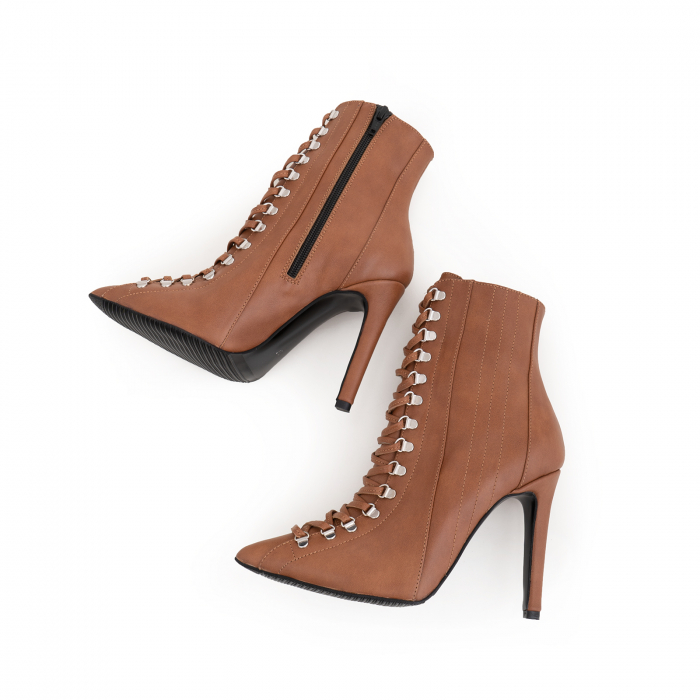 Botine Stiletto cu siret si capse metalice, din piele naturala maron deschis [4]