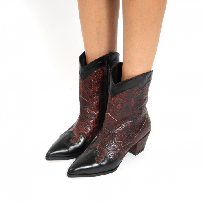 Ciocate  scurte,din piele naturala neagra, si piele naturala visinie cu design tip sarpe [3]