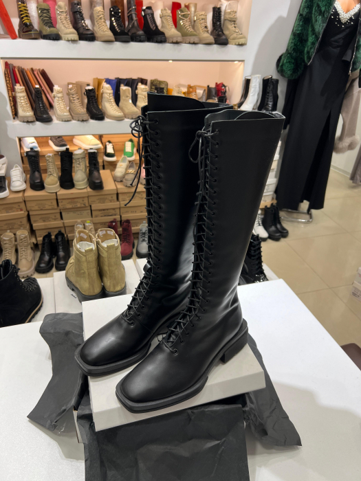 Cizme cu talpa moderna, antiderapanta, cu varf patrat, din piele naturala neagra [3]