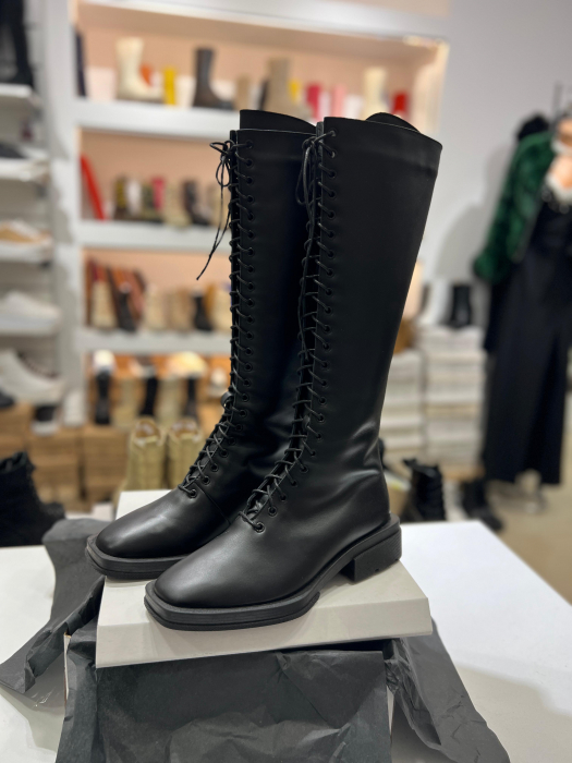 Cizme cu talpa moderna, antiderapanta, cu varf patrat, din piele naturala neagra [2]