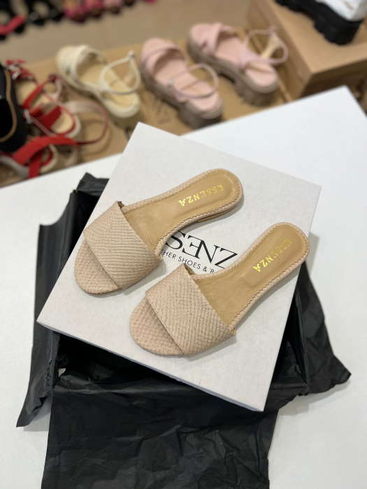 Flip flops din piele naturala roze cu textura de piele de sarpe [3]