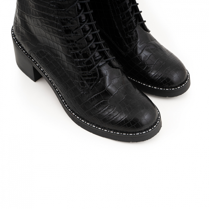 Ghete Brenda, cu siret, din piele naturala neagra cu aspect tip croco [6]