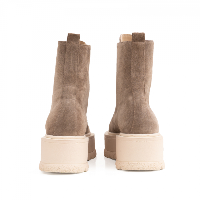 Ghete cu talpă groasă, realizati din piele naturală intoarsa beige [4]