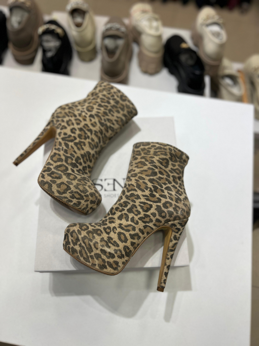 Ghete din piele naturala, animal print tip leopard,cu toc stiletto si platou interior [4]
