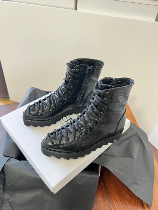 Ghete Everest cu siret, din piele neagra bizonata [2]