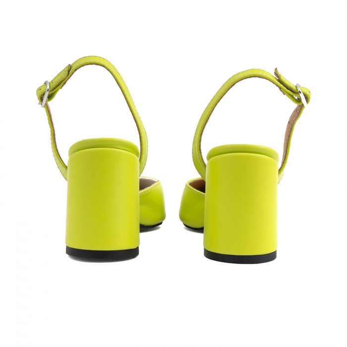Pantofi cu varf ascutit decupati, cu bareta peste calcai, din piele naturala verde neon [5]