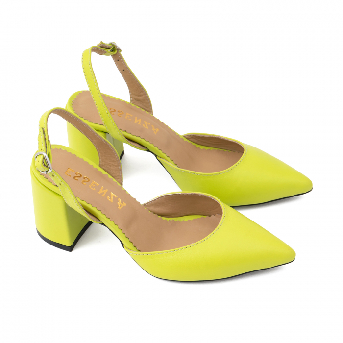 Pantofi cu varf ascutit decupati, cu bareta peste calcai, din piele naturala verde neon [3]
