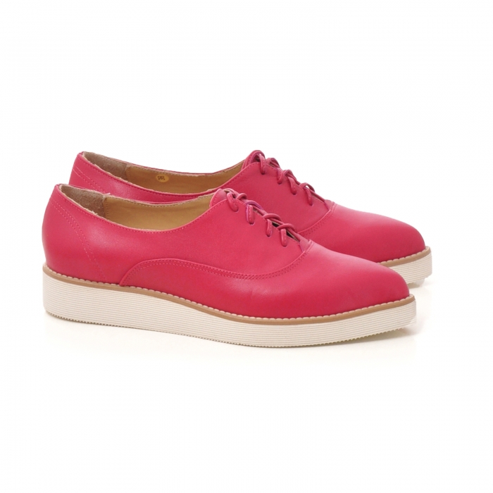 Pantofi oxford, cu varf ascutit,  din piele ciclam. [2]