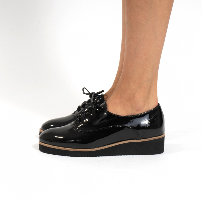 Pantofi oxford, cu varf rotunjit, din piele naturala lacita, neagra [2]