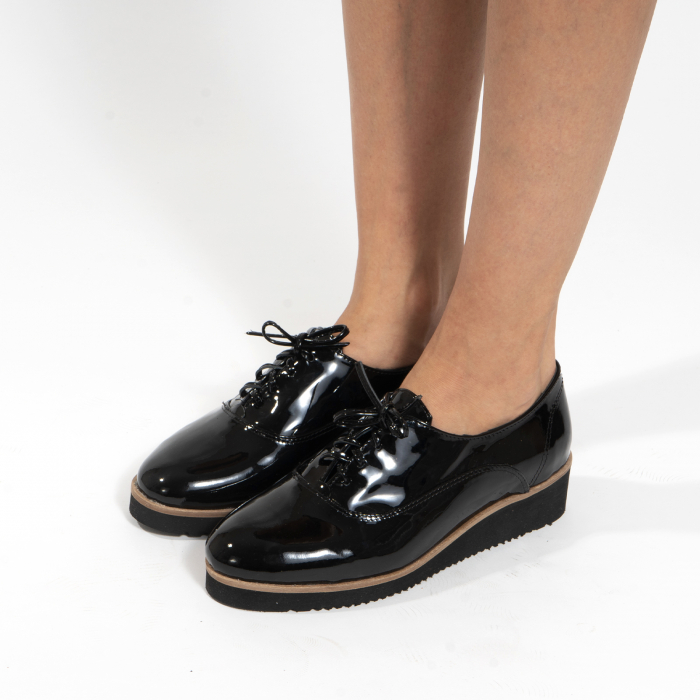 Pantofi oxford, cu varf rotunjit, din piele naturala lacita, neagra [4]