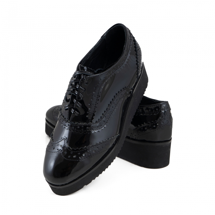 Pantofi oxford, din piele lacuita neagra [3]