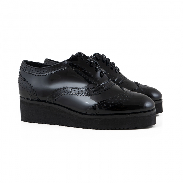 Pantofi oxford, din piele lacuita neagra [2]