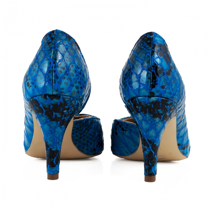 Pantofi stiletto din piele lacuita cu aspect tip sarpe, albastru, cu decupaj interior [3]