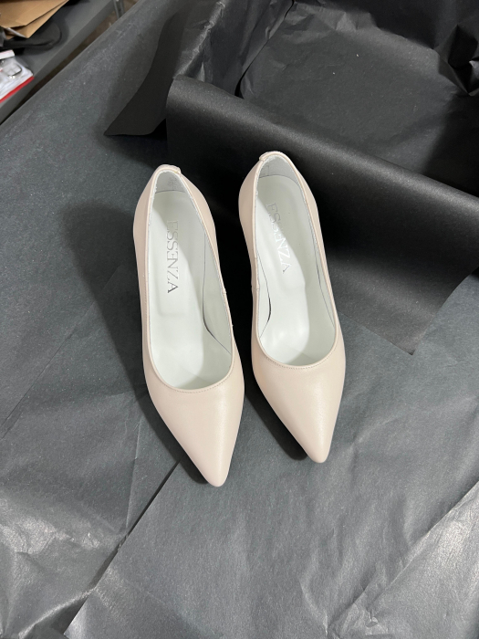 Pantofi stiletto din piele naturala nude, cu toc de 7 cm imbracat in piele . [5]