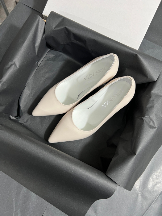 Pantofi stiletto din piele naturala nude, cu toc de 7 cm imbracat in piele . [2]