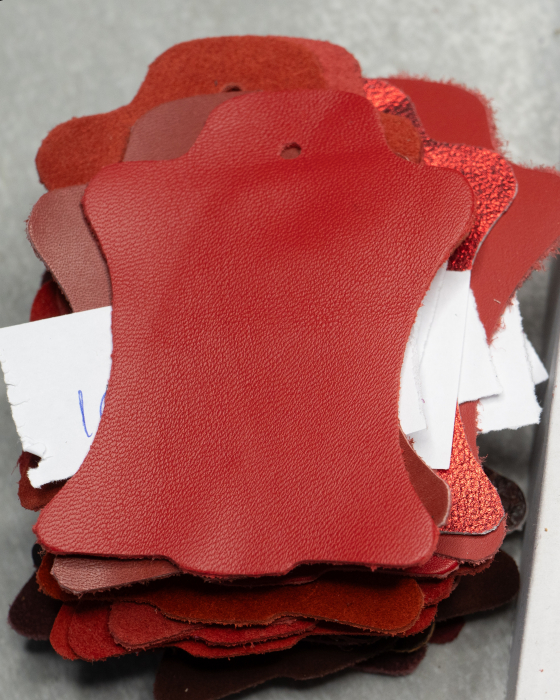 Rosu velur 669 [2]