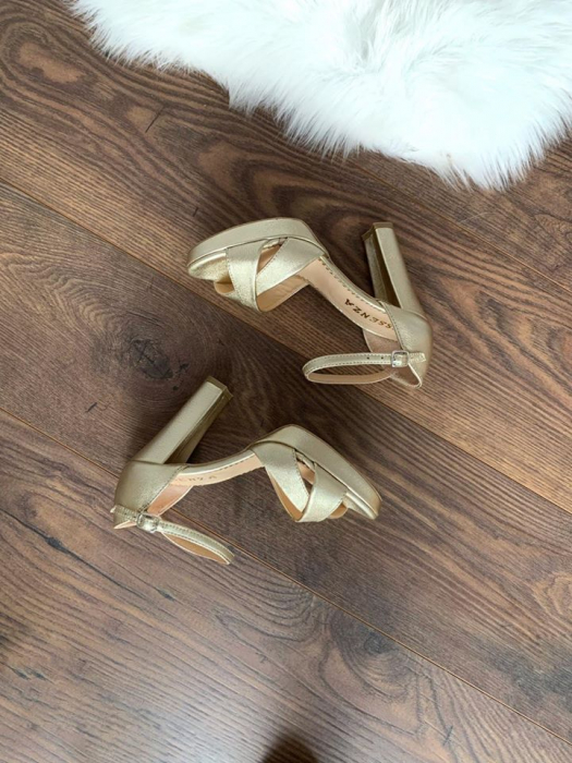 Sandale cu platforma, din piele laminata aurie auriu pal [2]