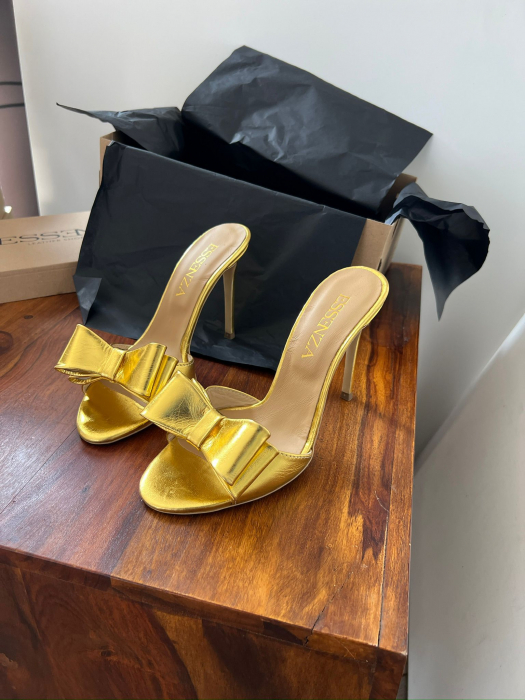 Sandale cu toc ultra thin stiletto din piele aurie [4]