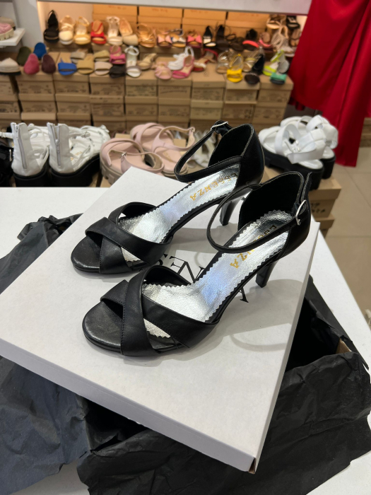 Sandale din piele naturala neagra [3]