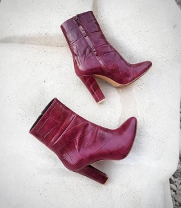 Reduceri - Botine din piele rosie cu textura croco