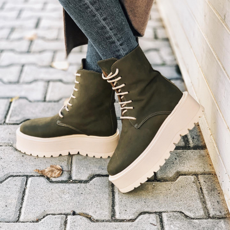 Insta Shop - Ghete cu siret si talpă groasă bej, din piele naturală kaki