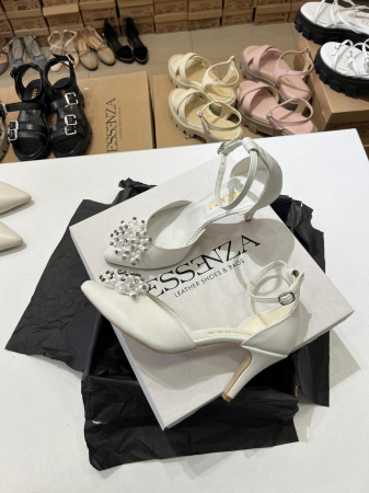 OUTLET PRIMAVARA-VARA - Pantofi din piele alba , cu perle