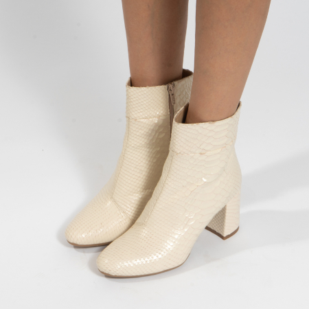 Botine cu toc gros, din piele naturala alb unt cu textura de piele de sarpe [2]