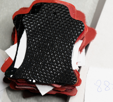 PIELE NEAGRA TEXTURATA 887 [1]