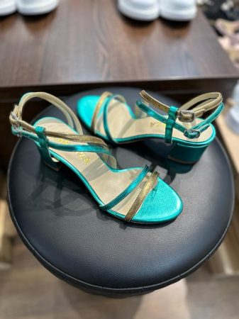 Noutati - Sandale elegante din piele laminata turcoaz si aurie