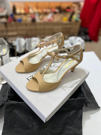 OUTLET PRIMAVARA-VARA - Sandale din piele naturala nude, cu toc conic de 5cm