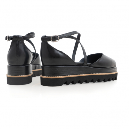 Pantofi decupati, din piele naturala neagra [3]