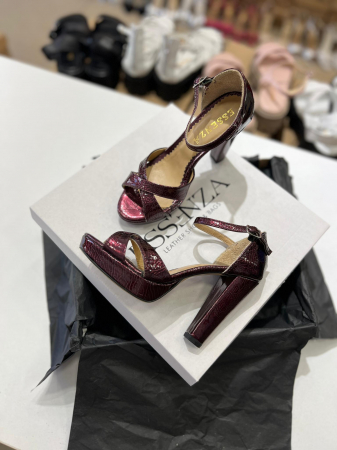 Sandale din piele lacuita visinie [1]