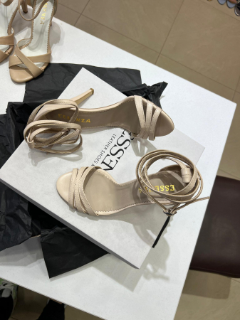 OUTLET PRIMAVARA-VARA - Sandale cu barete, din piele bej