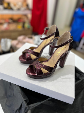 Sandale din piele lacuita visinie [2]