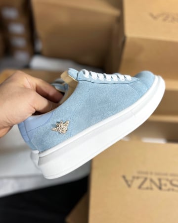 Insta Shop - C127 sneakers baby blue suede golden bee