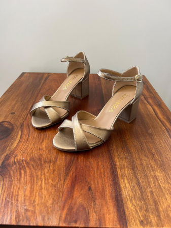Sandale - Sandale cu barete late , din piele metalizata bronz
