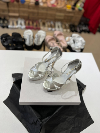 OUTLET PRIMAVARA-VARA - Sandale din piele argintie, cu toc stiletto si platforma