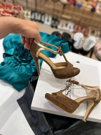OUTLET PRIMAVARA-VARA - Sandale cu fundita, din piele intoarsa maro si  piele aurie lacuita
