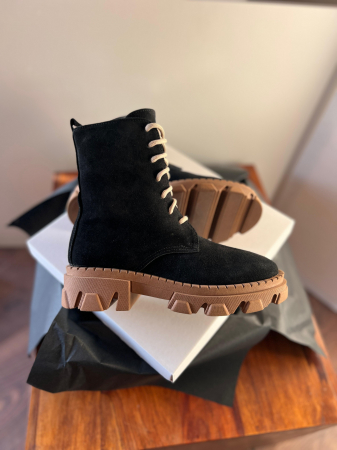 Bocanci cu siret, din piele naturala intoarsa neagra si talpa caramel [2]