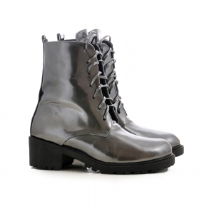 Bocanci cu siret, din piele metalizata lacuita, platina [1]