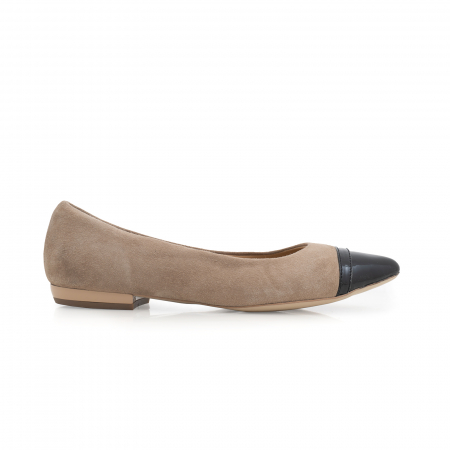 Balerini - Balerini cu varf ascutit, din piele naturala intoarja beige, si piele naturala lacuita, neagra