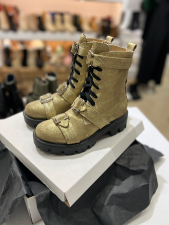 OUTLET TOAMNA-IARNA - Bocanci cu catarame metalice, din piele naturala, auriu glitter.