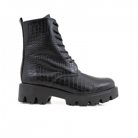 REDUCERI - Bocanci cu siret, din piele naturala neagra, cu aspect tip croco