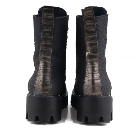 Bocanci cu siret, din piele neagra cu aspect tip croco [4]