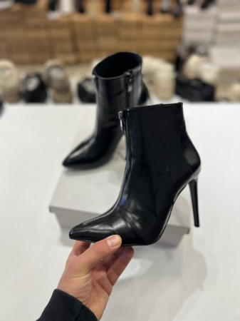 Botine Stiletto din piele neagra, accesorizate cu fermoar metalic [2]
