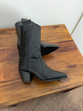 OUTLET TOAMNA-IARNA - Ciocate tubulare din piele naturala neagra